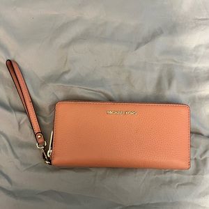 Michael Kors Wristlet Wallet